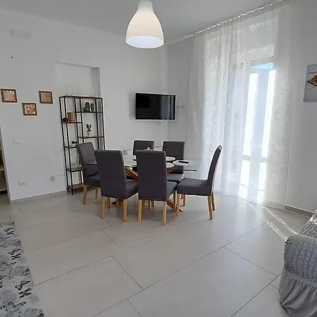 The Shabby-chic Amantea