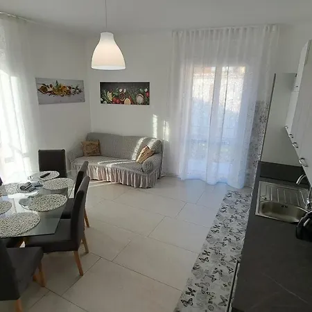 The Shabby-chic Amantea