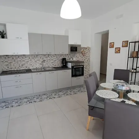 The Shabby-chic Amantea