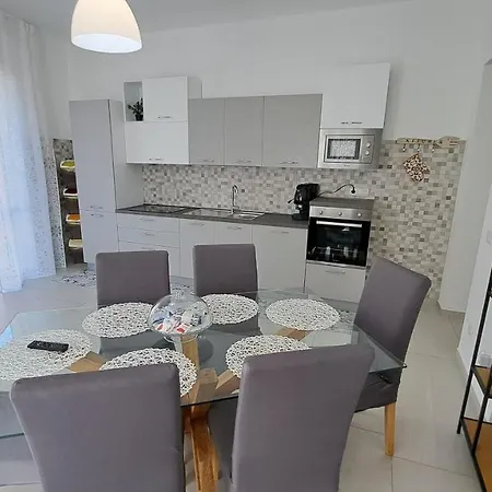 The Shabby-chic Apartment