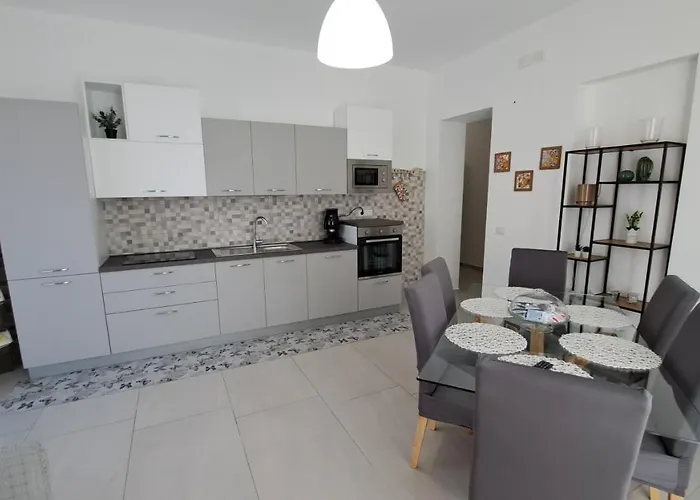 The Shabby-chic Amantea